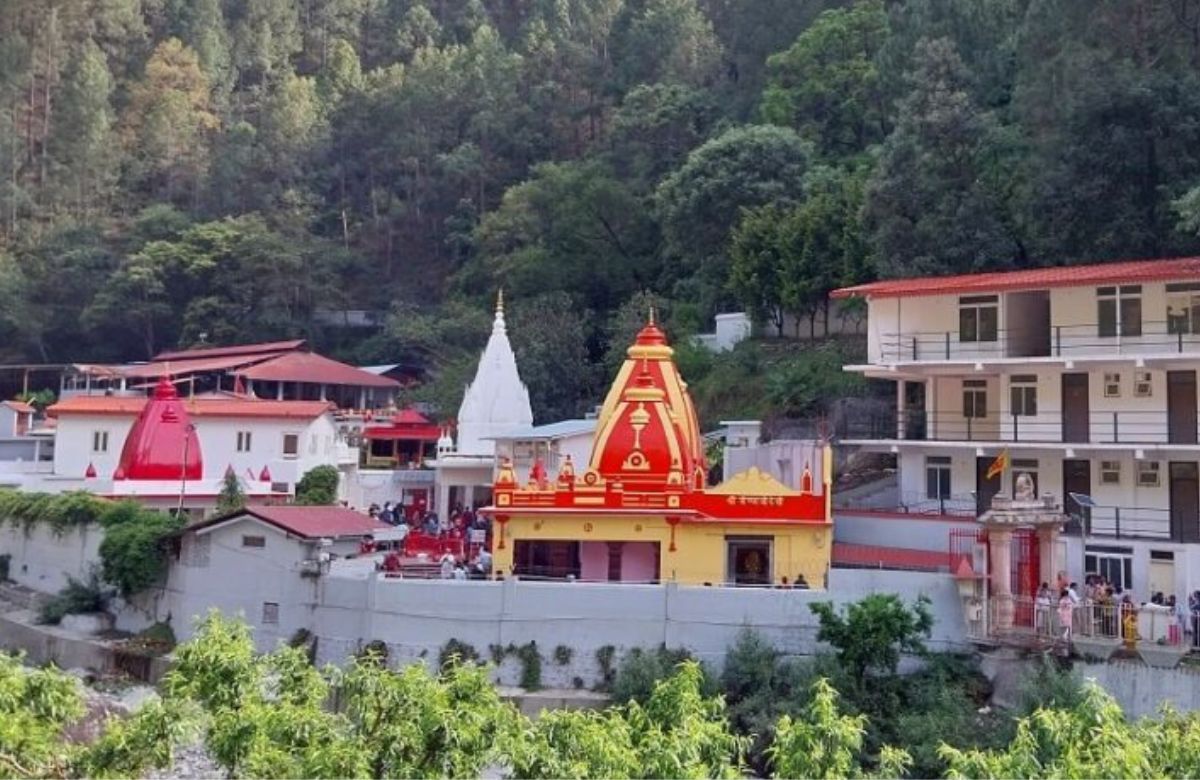 Kainchi Dham Ashram Timings